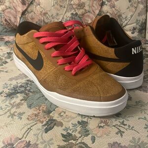 Nike sb bruin hyperfeel hazelnut/black and white size 9.5